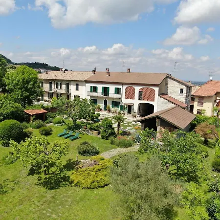 Il Casale Di Andrea & Simona 2* Camino