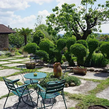Il Casale Di Andrea & Simona Bed & Breakfast 2*