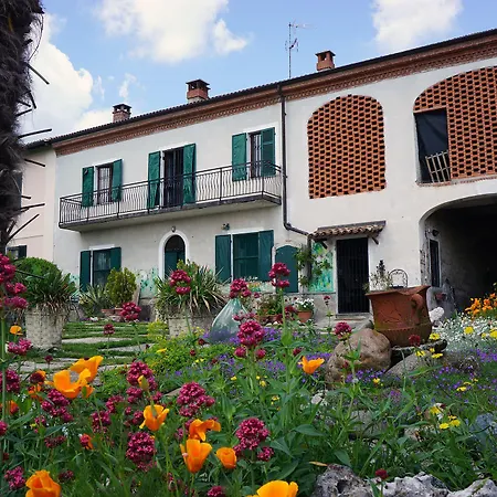 Il Casale Di Andrea & Simona فندق مبيت وإفطار