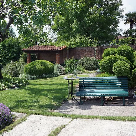 Il Casale Di Andrea & Simona Bed & Breakfast